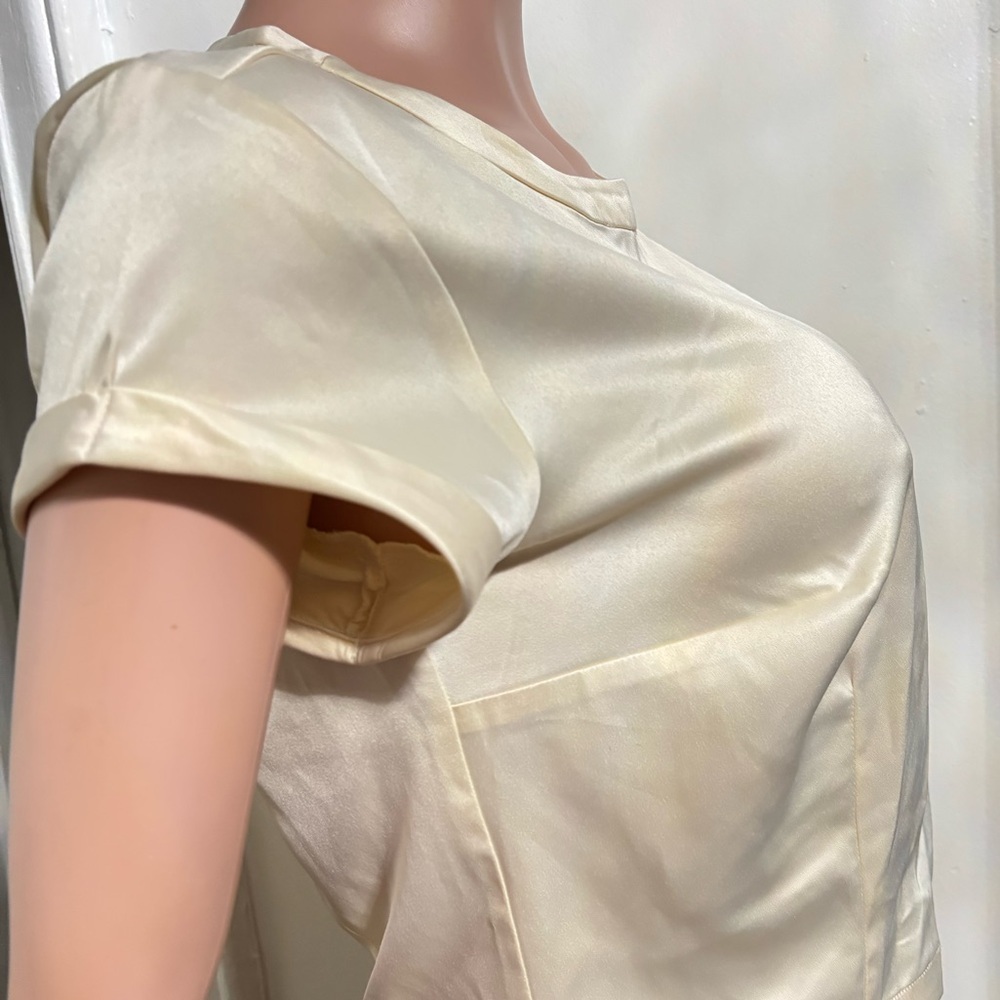 NWT By ANTHROPOLOGIE Cream Satin Baby Tee Blouse - Picture 9 of 16